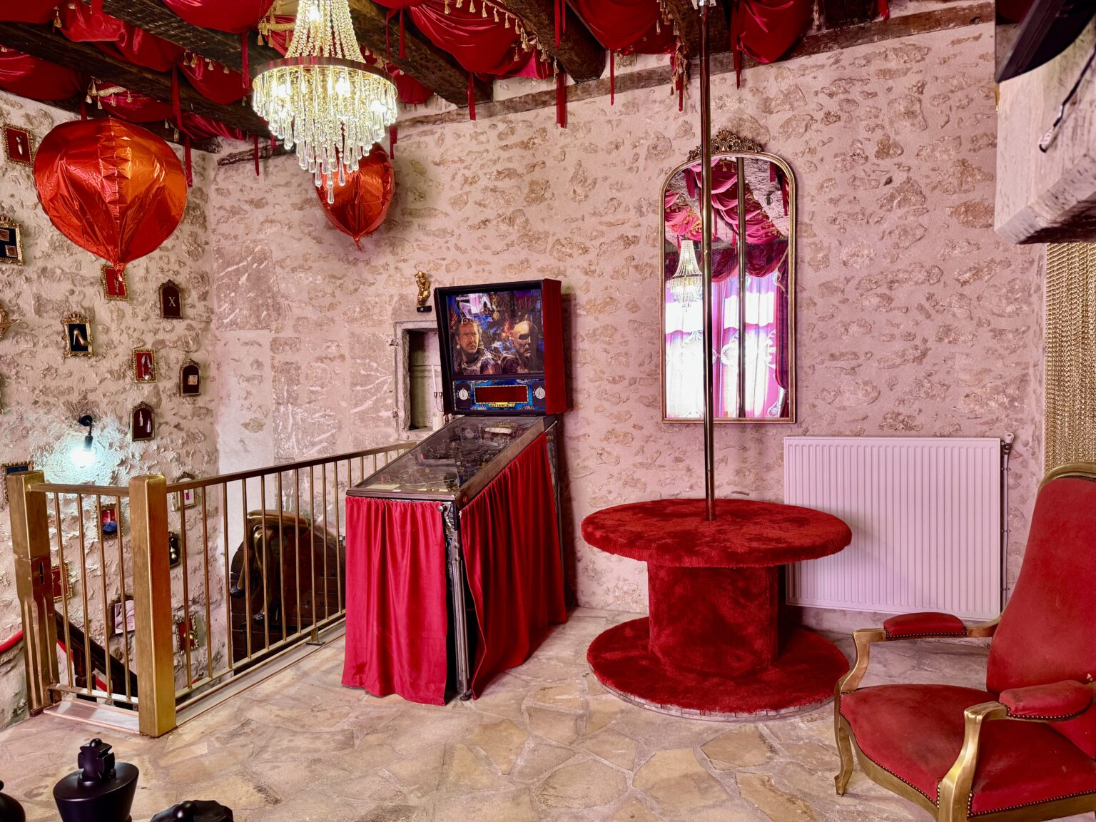 caporizon-Dordogne-Perigord-La Damoiselle-Périgueux-location-saisonniere-airbnb-booking