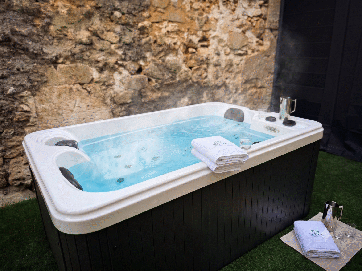 caporizon-Dordogne-Perigord-La Damoiselle-Périgueux-location-saisonniere-airbnb-booking