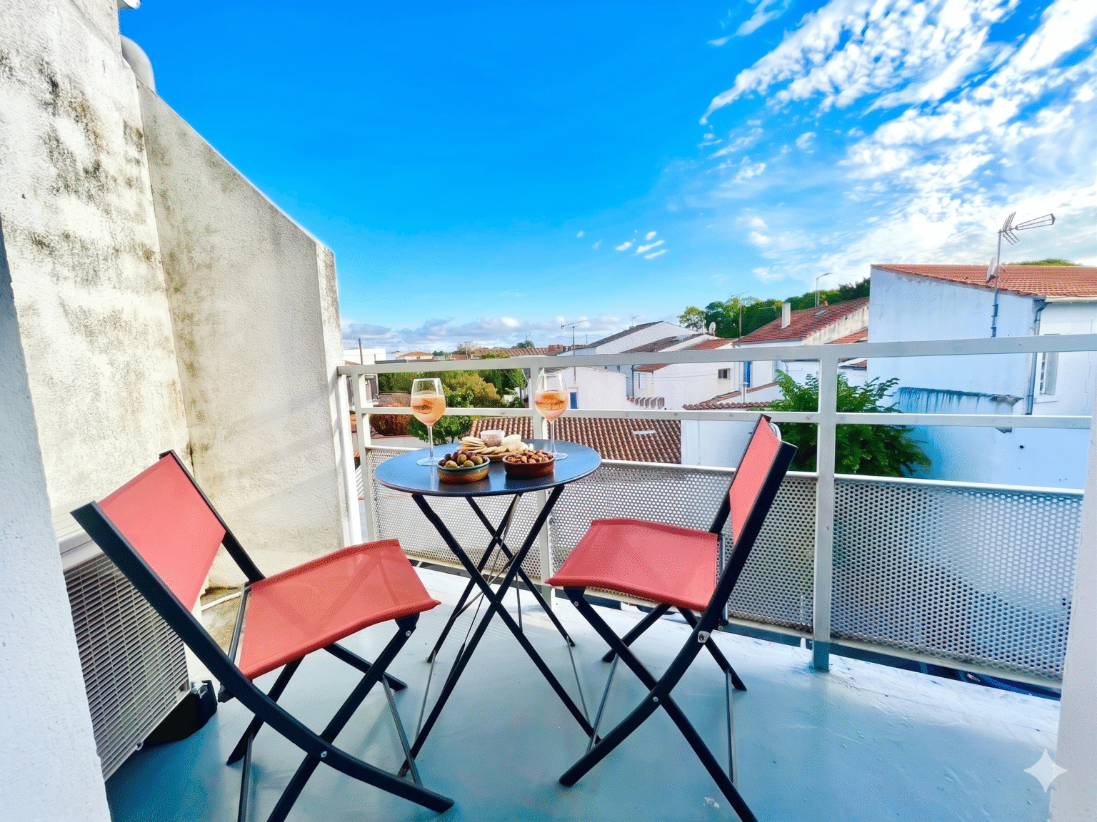 caporizon-charente-maritime-la-rochelle-moulinettelocation-saisonniere-airbnb-booking