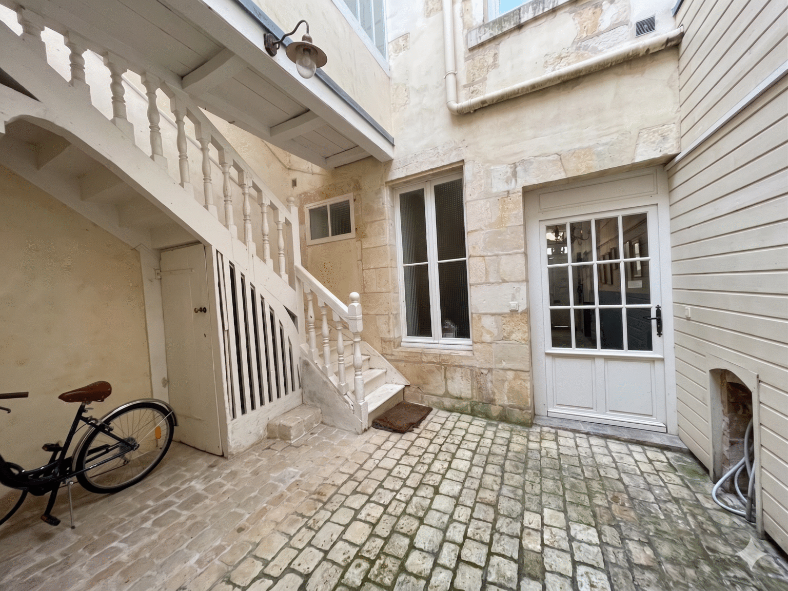 caporizon-charente-maritime-la-rochelle- Le Perot-location-saisonniere-airbnb-booking